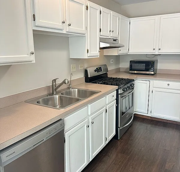24 Cedar Grove Ct — Photo 9