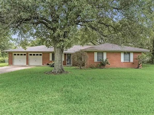 2020 35th St, Orange, TX 77630