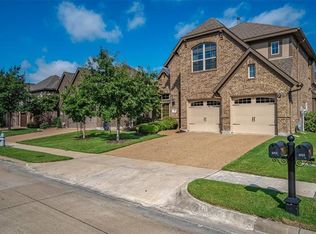 1013 Edgefield Ln, Forney, TX 75126