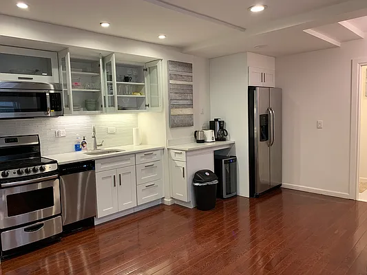 Rented by Oxford Property Group | media 12