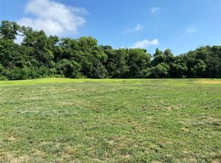 533 Summit Estate Ct, Belleville, IL 62221