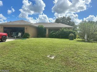 2807 48th St W, Lehigh Acres, FL 33971