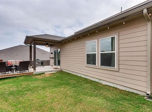 3rd image of 13600 Cantarra Dr