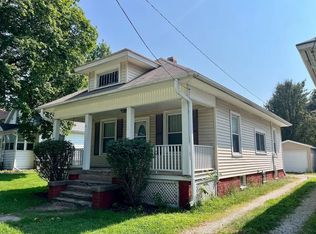 95 Phillips St, Galesburg, IL 61401