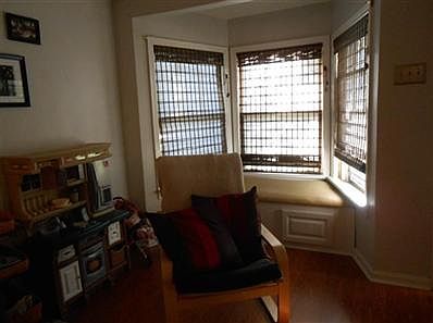 5th image of 217 Markwith Ave