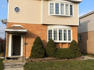 9656 River St APT 2, Schiller Park, IL 60176