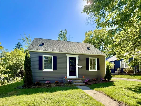 1305 Collegewood St, Ypsilanti, MI 48197