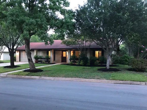 1303 Lime Rock Dr, Round Rock, TX 78681