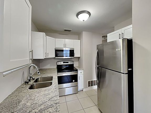 4th image of 5703 S 79th St