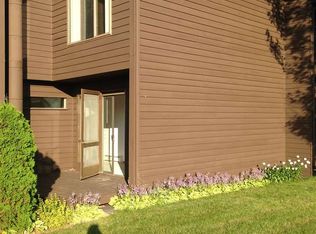 927 Spring St APT 2, Petoskey, MI 49770