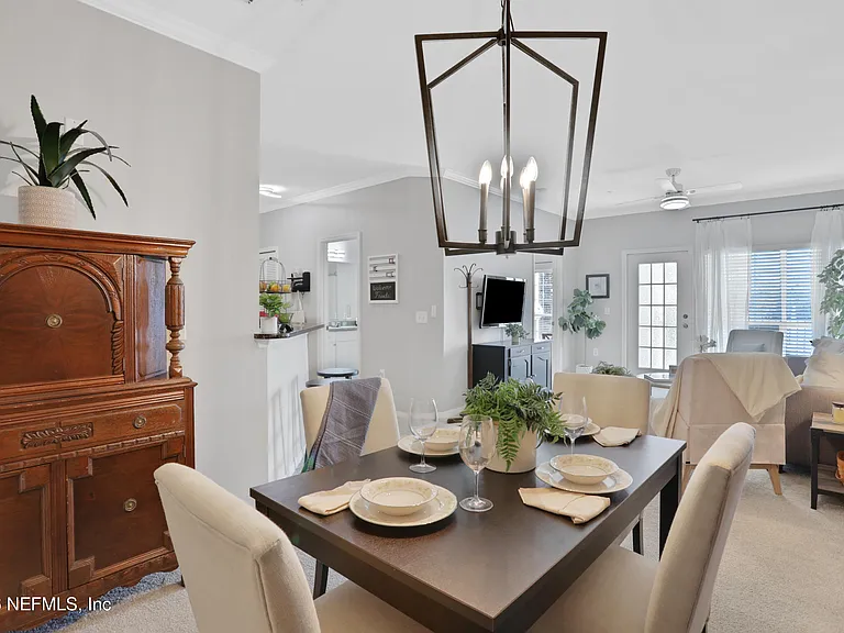 10961 Burnt Mill Rd #425 — Photo 7