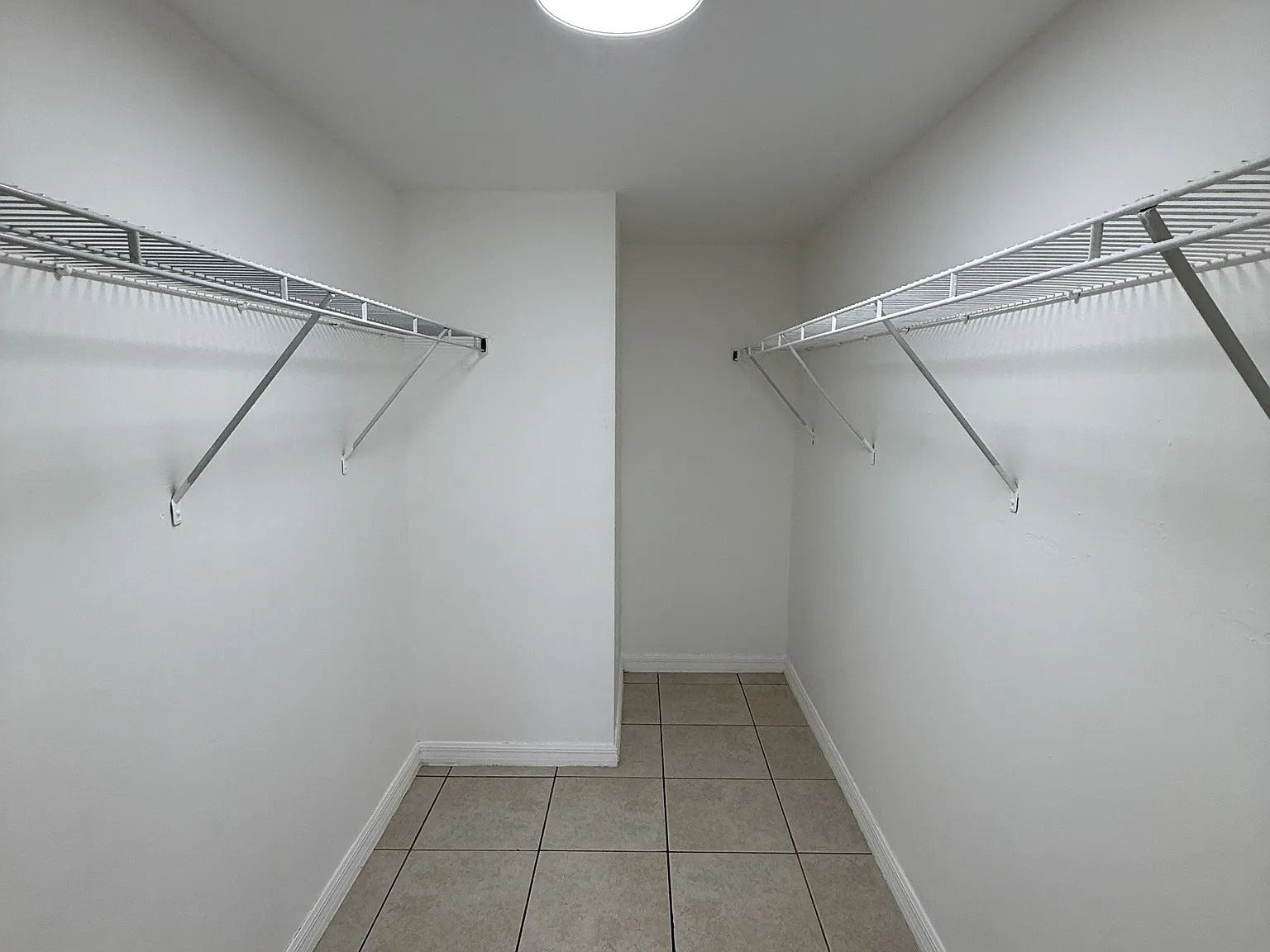 2914 NW 55th Avenue - 1D — Photo 3