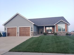 408 Bloomfield Ct, Lebanon, IL 62254