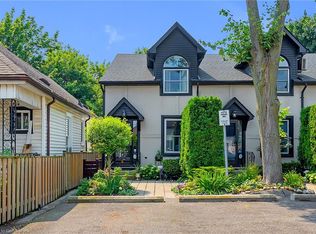 23 Macaulay St W #3, Hamilton, ON L8L 1E6