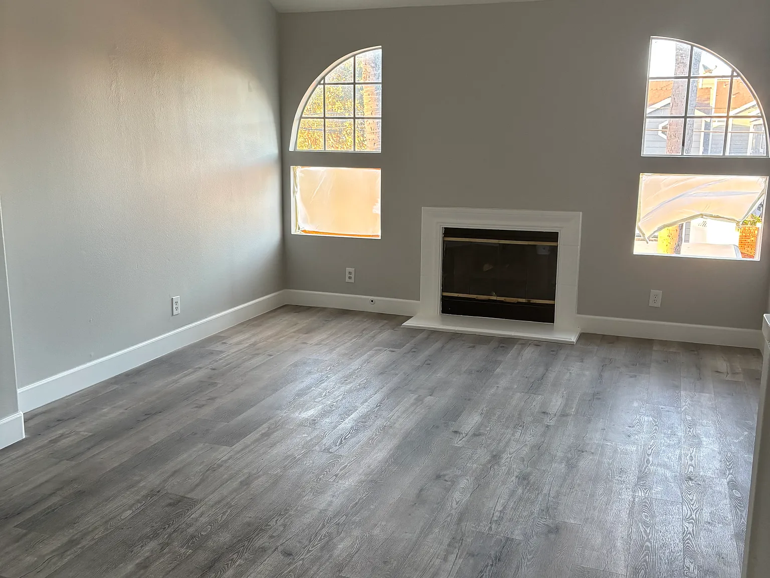 3 bed, 1600 sqft, $6,000 — Photo 2