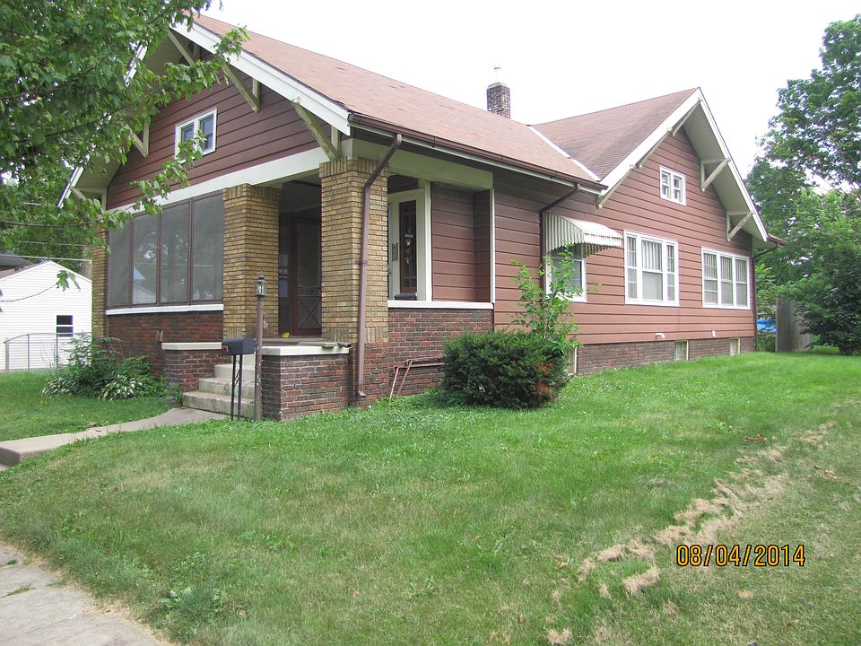 2nd image of 405 E 4th St