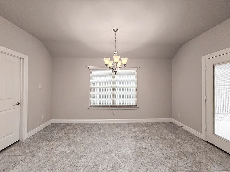 126 Wilmington Dr — Photo 16