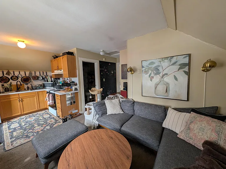 73 Highland St — Photo 12
