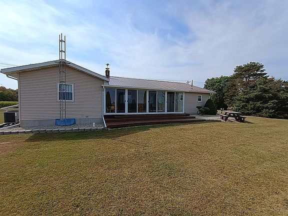 Rear view of property.