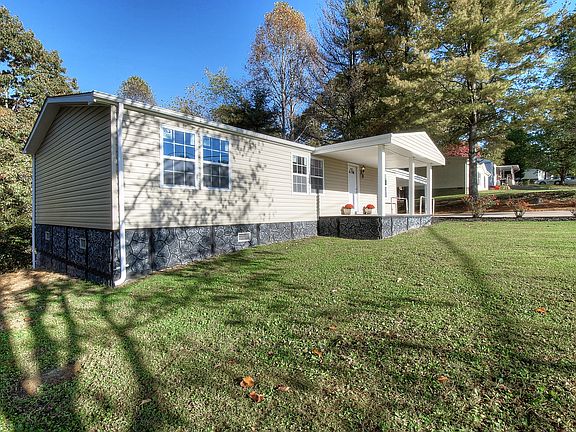3rd image of 286 Clearwater Dr