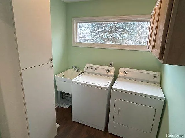 8767 Townsend Dr — Photo 6