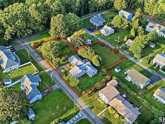 2nd image of 311 Brightwater Road