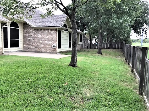 929 Kingwood Cir — Photo 24