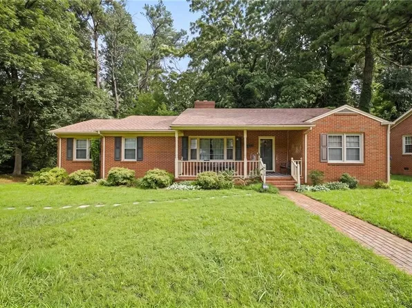 916 Maryland Ave, Suffolk, VA 23434