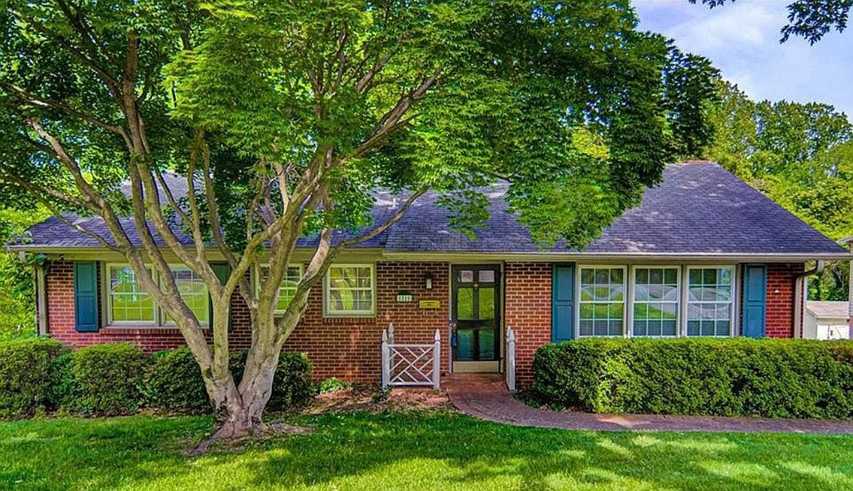 1211 Pinebluff Rd, Winston Salem, NC 27103 Zillow