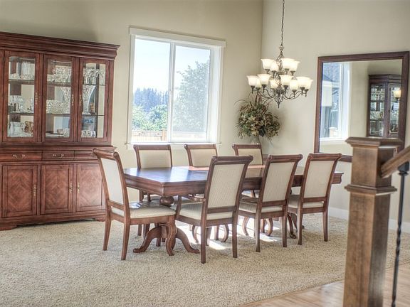 Large Dining Area #2