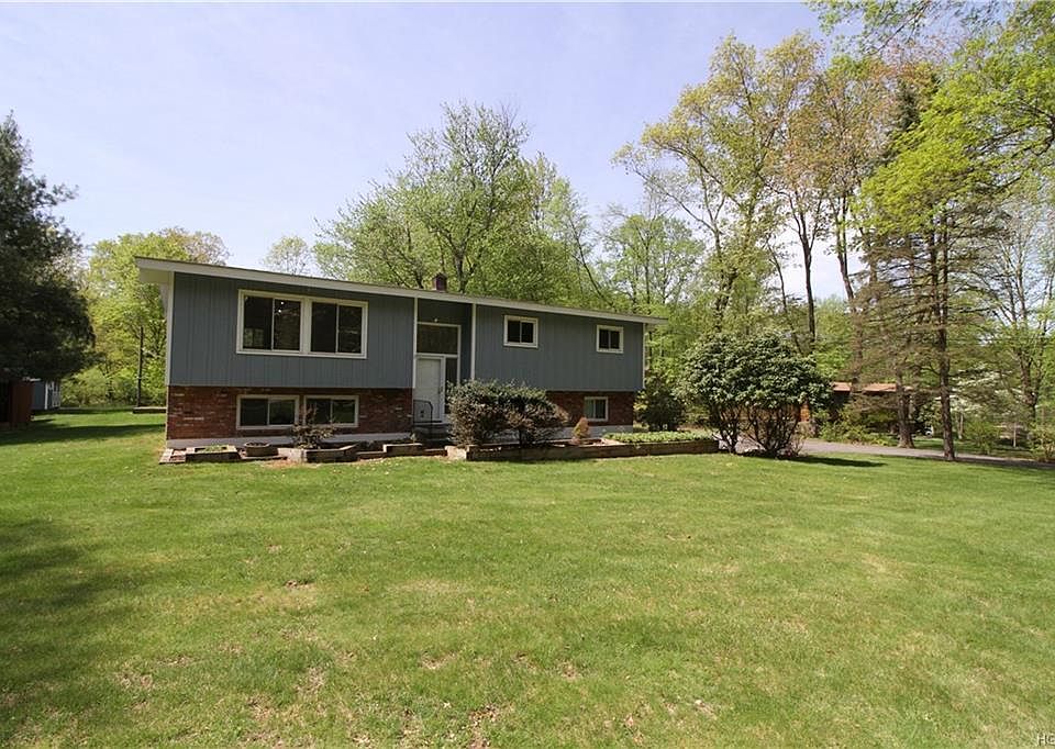 1st image of 22 General Macarthur Dr