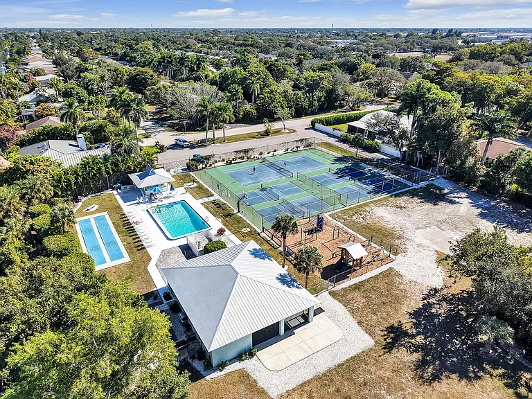 2554 Outrigger Ln — Photo 23