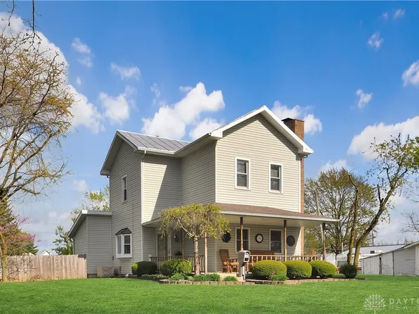 319 S State Line St, Union City, OH 45390