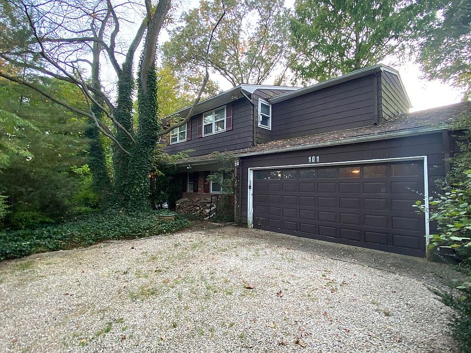 2nd image of 101 Reni Rd