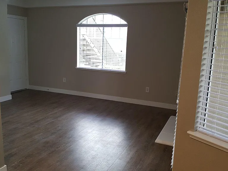 Hillcrest View — Photo 22