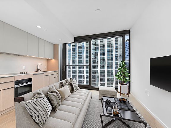 4th image of 333 Ward Ave #2708