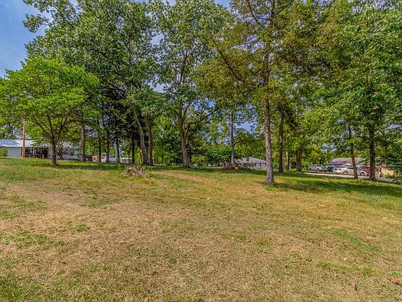 2nd image of 24 Dove Dr
