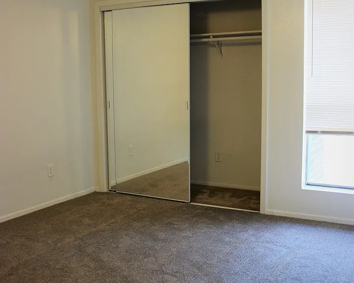 Renovated 2 Bed Rental with Balcony & Fireplace — Photo 8