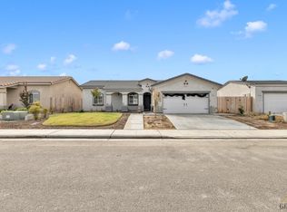 5301 Canaveral Dr, Bakersfield, CA 93307