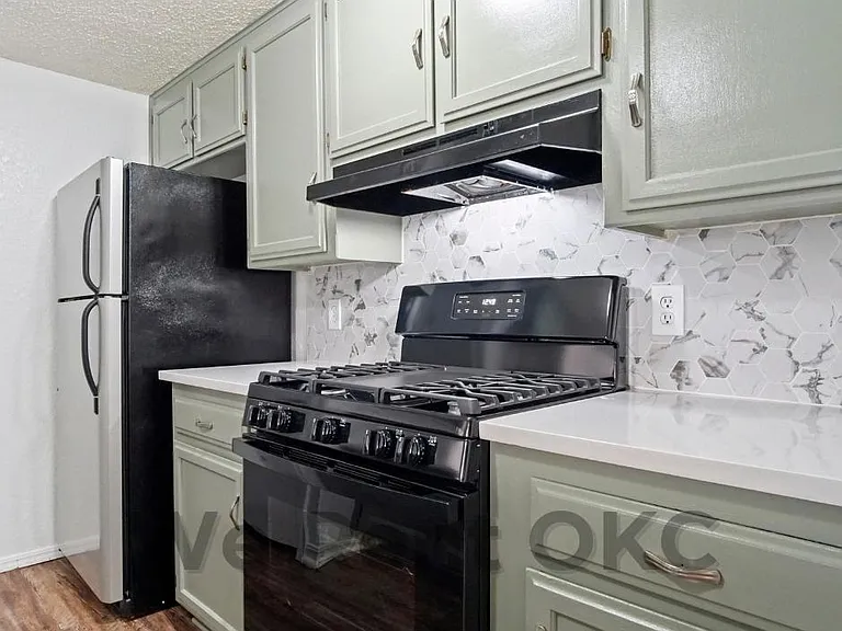 7500 NW 113th Pl — Photo 14