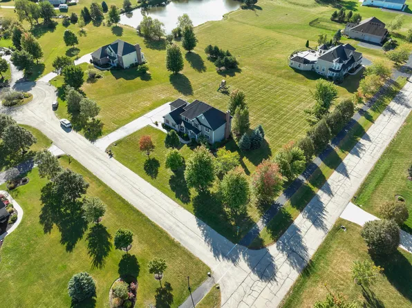 43W533 Horizon Ct, Saint Charles, IL 60175