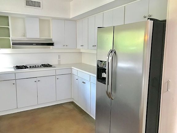 5th image of 5905 Highland Hills Dr