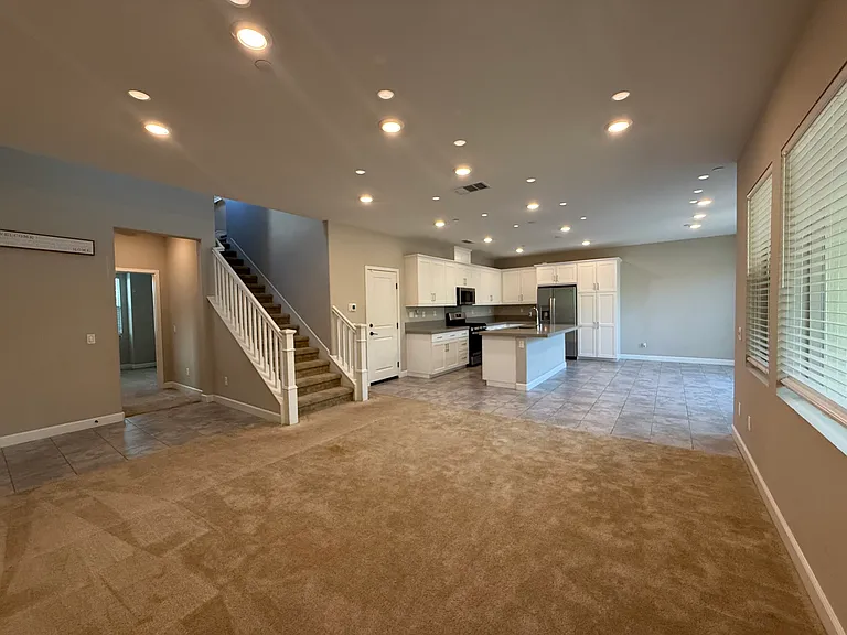 10110 Hercules Way — Photo 35