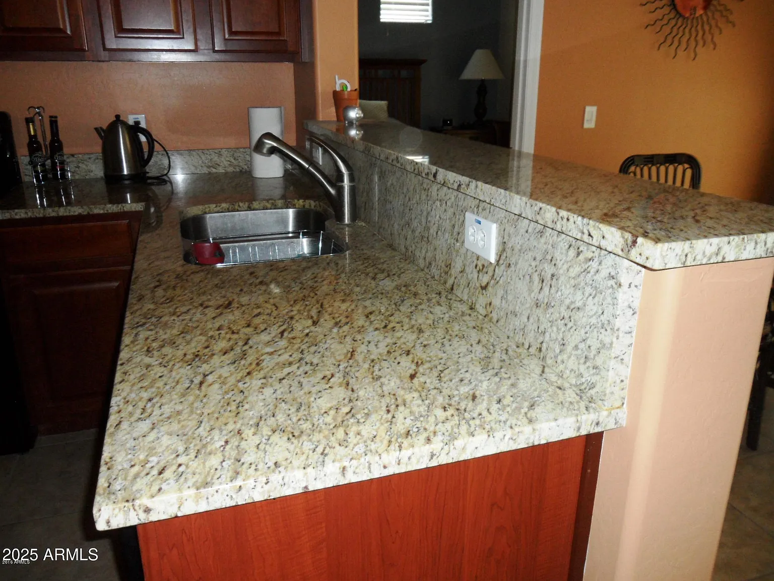 2 bed, 2.0 bath, 1128 sqft, $1,695 — Photo 2