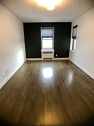 Rented by City Prime Commercial Realty 