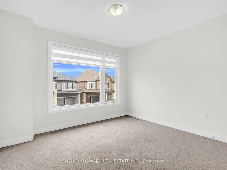 641 Leatherleaf Lndg — Photo 33