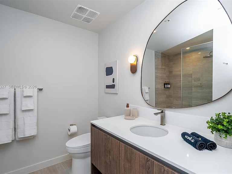 1611 SW 2nd Ave #817 — Photo 20