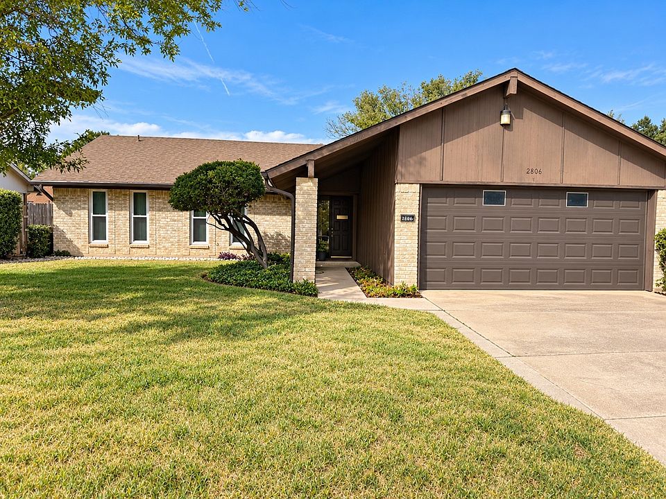 1st image of 2806 Arcadia Ln