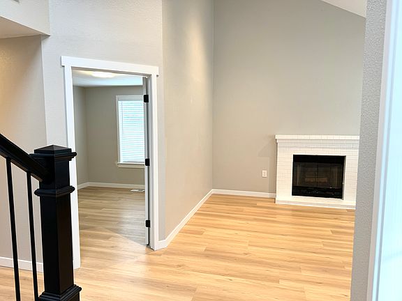 5th image of 2512 25th Ct SE