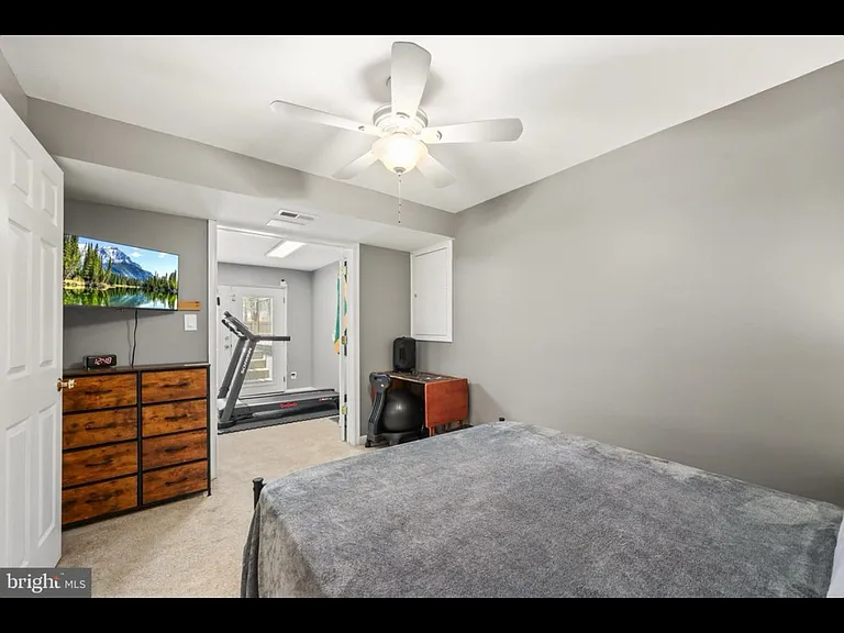 36 Dorothy Ln — Photo 9